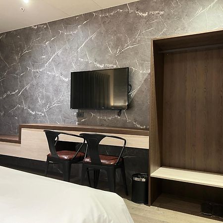 Saint Hostel Beigang Bagian luar foto