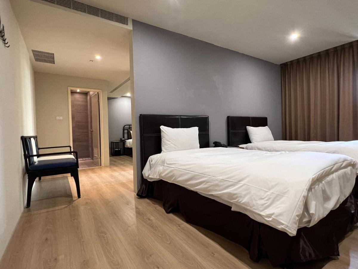 Saint Hostel Beigang Bagian luar foto
