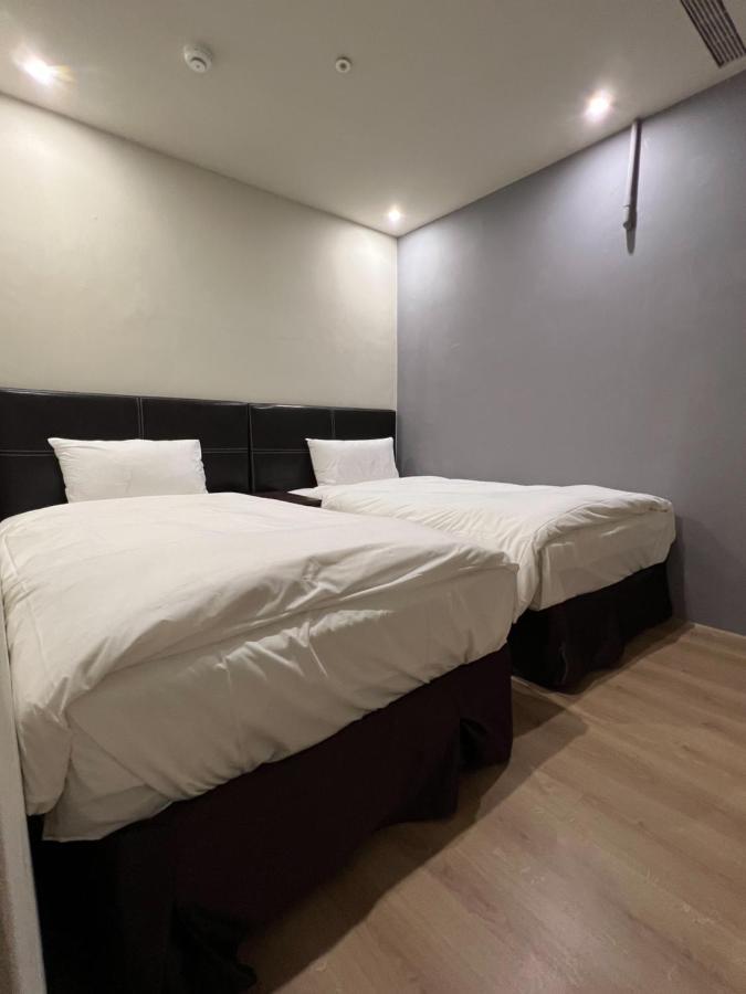 Saint Hostel Beigang Bagian luar foto