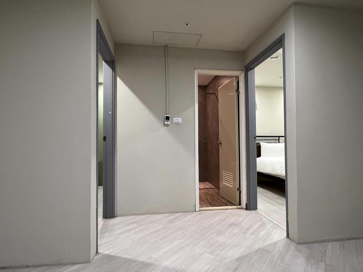 Saint Hostel Beigang Bagian luar foto