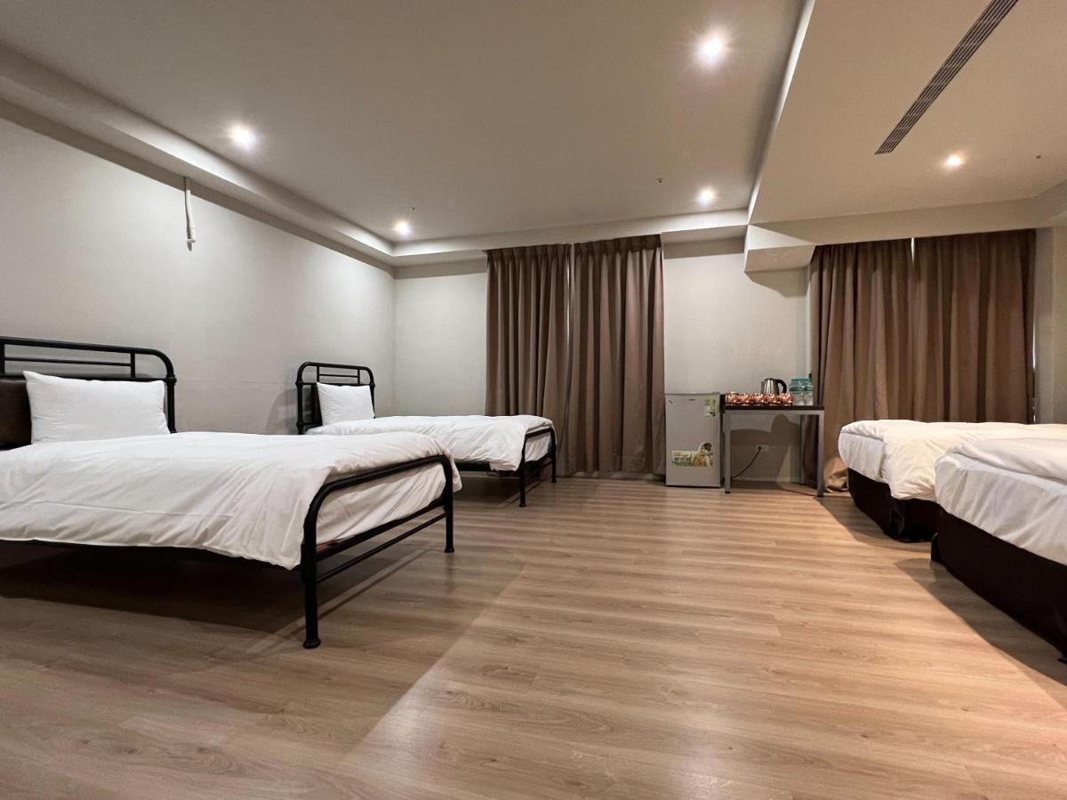 Saint Hostel Beigang Bagian luar foto