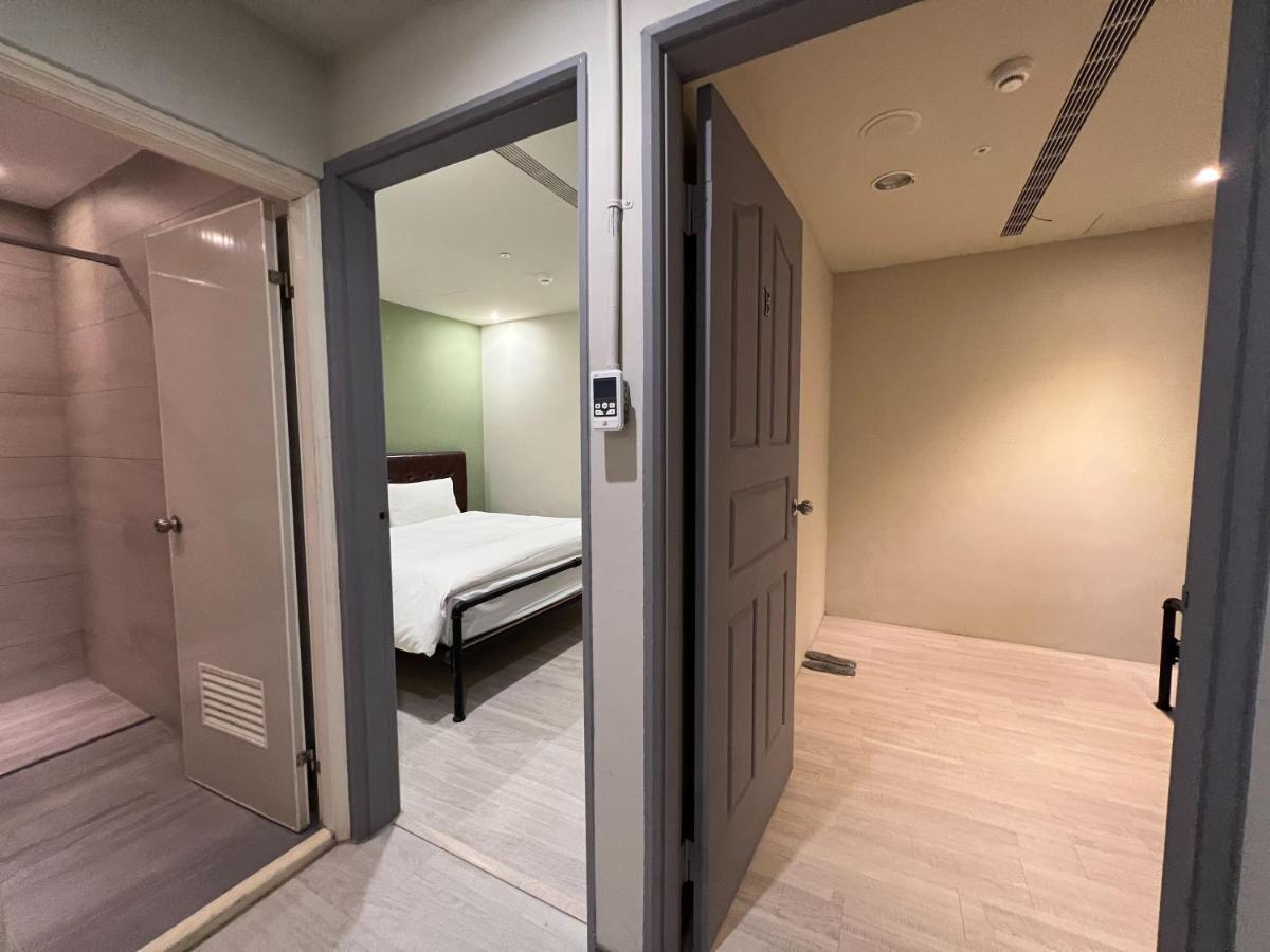 Saint Hostel Beigang Bagian luar foto