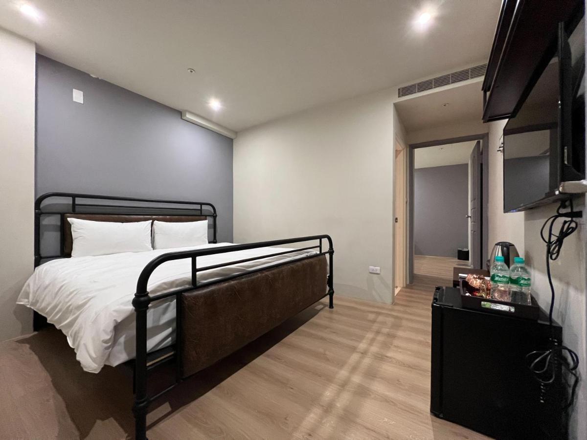 Saint Hostel Beigang Bagian luar foto