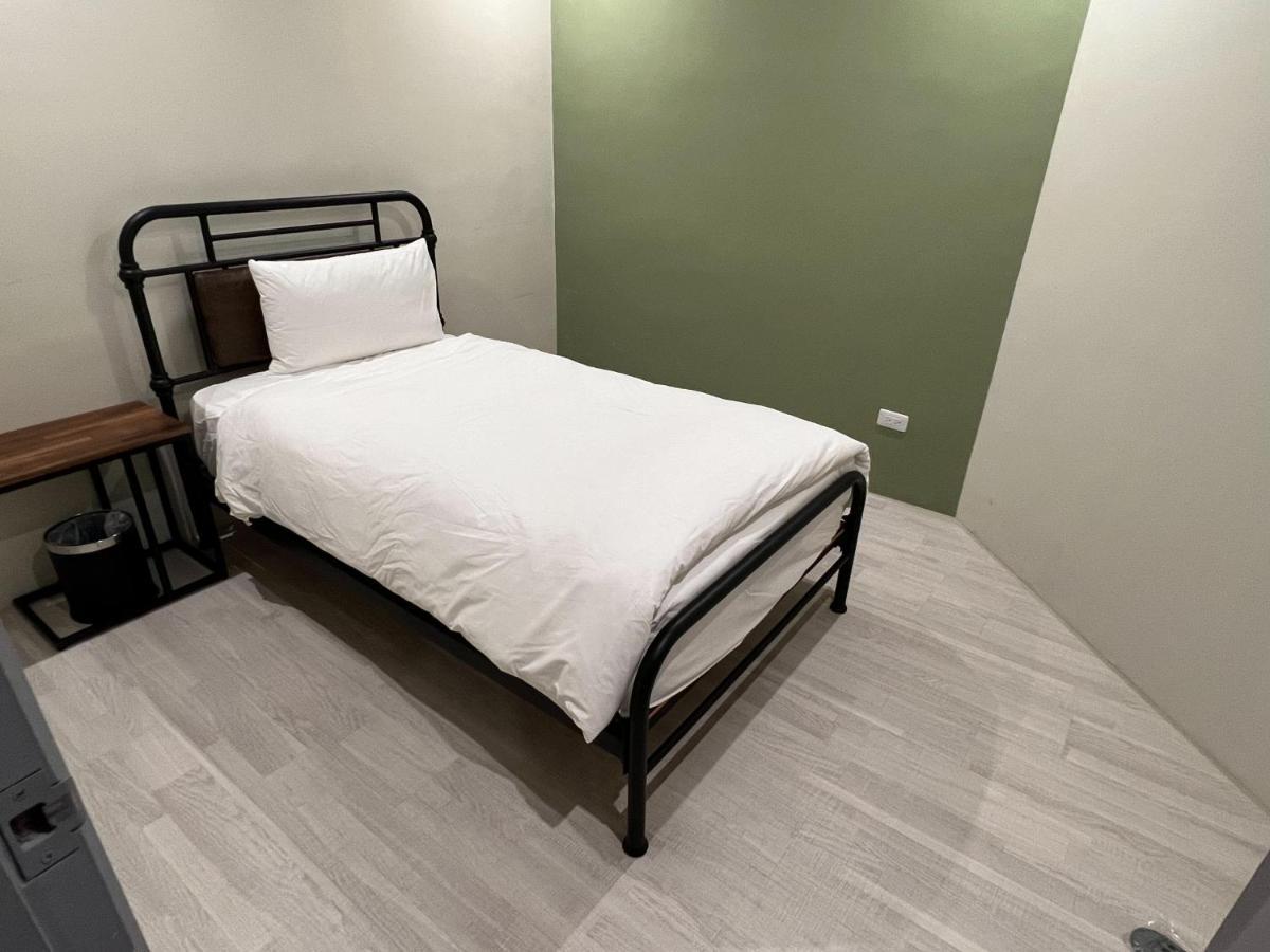 Saint Hostel Beigang Bagian luar foto