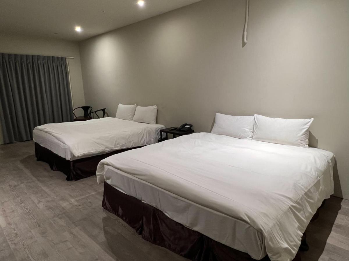 Saint Hostel Beigang Bagian luar foto