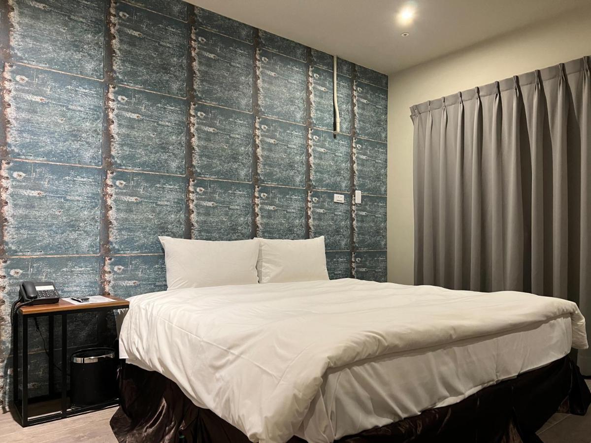 Saint Hostel Beigang Bagian luar foto