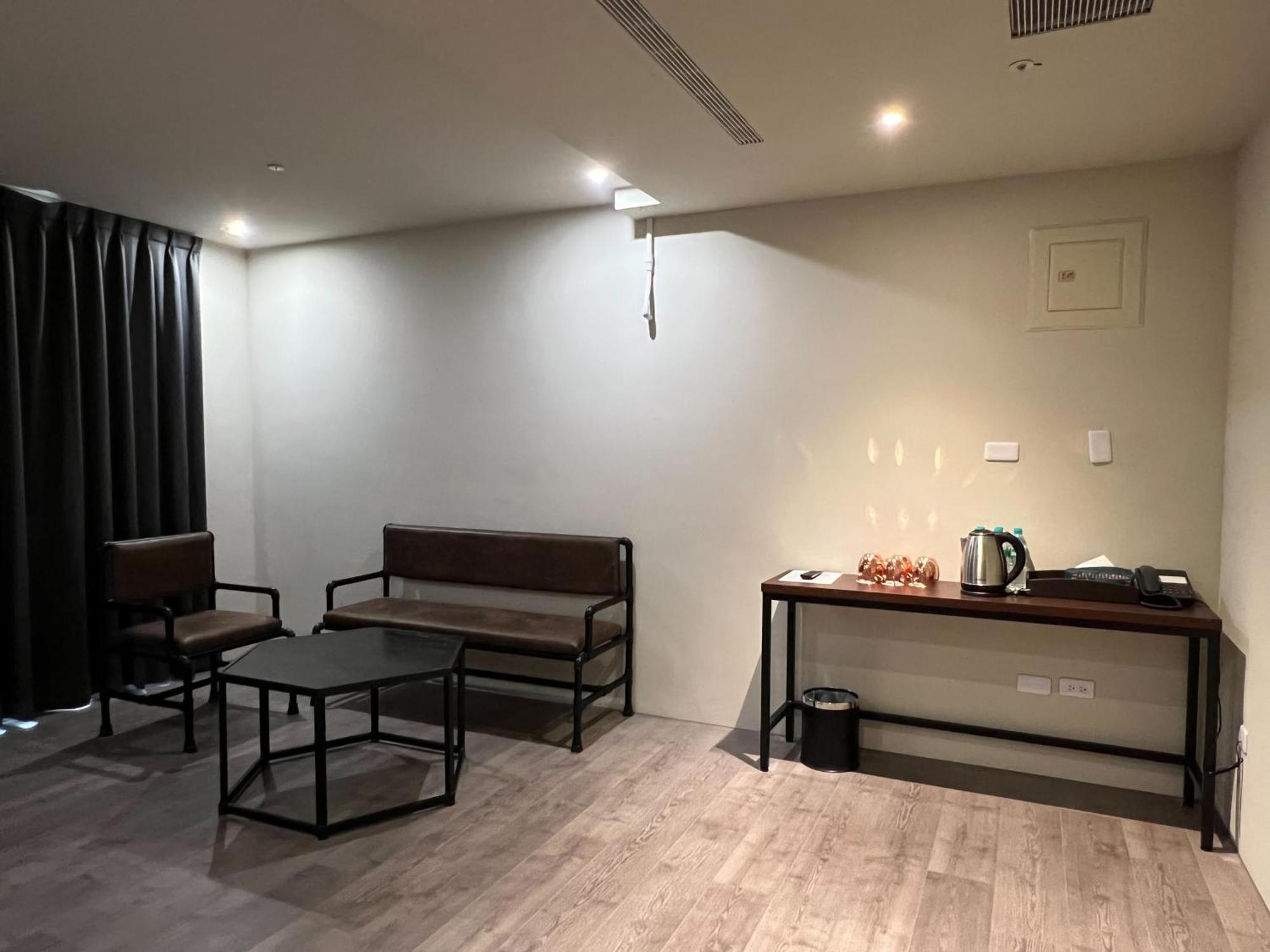 Saint Hostel Beigang Bagian luar foto
