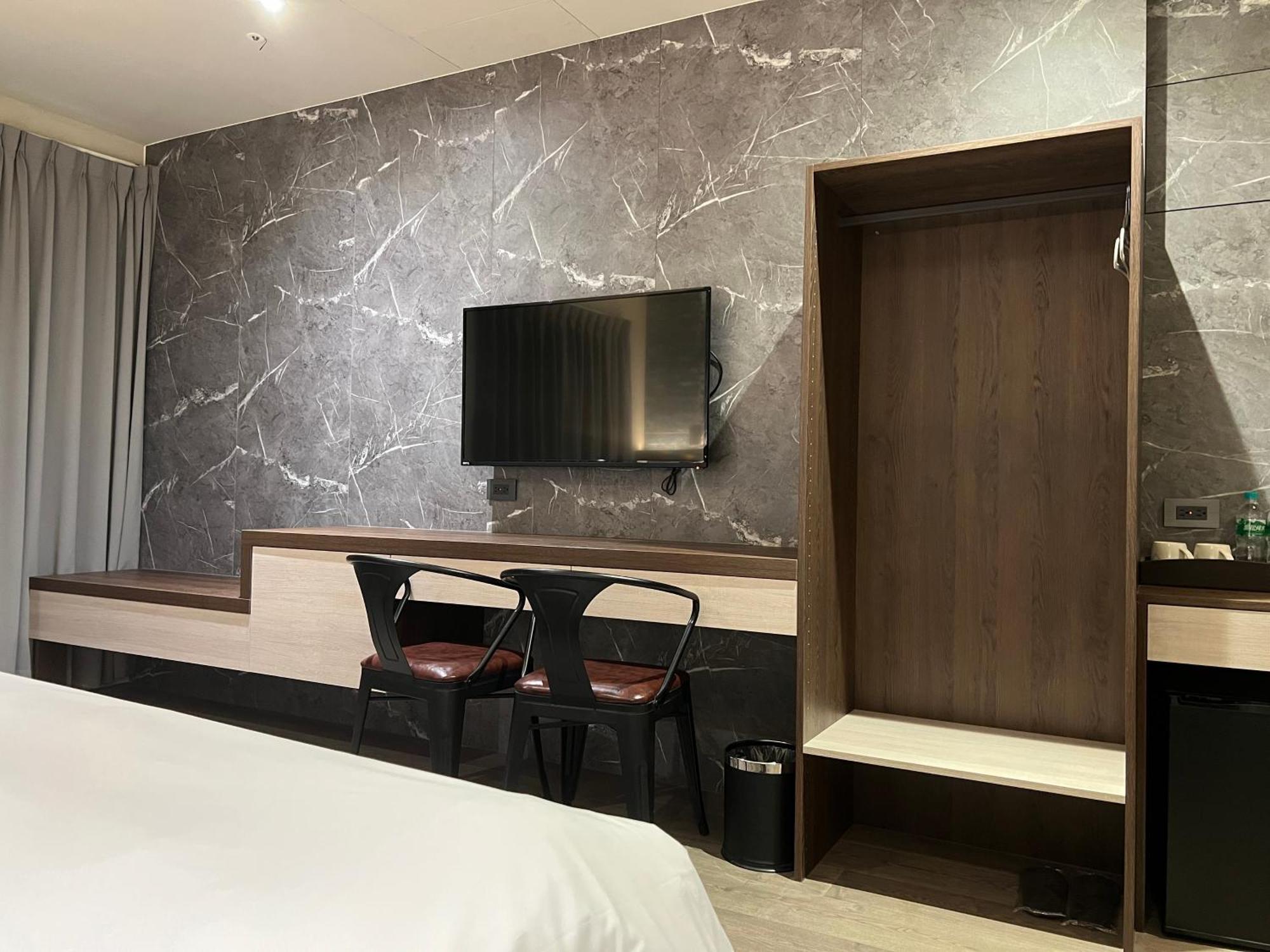 Saint Hostel Beigang Bagian luar foto